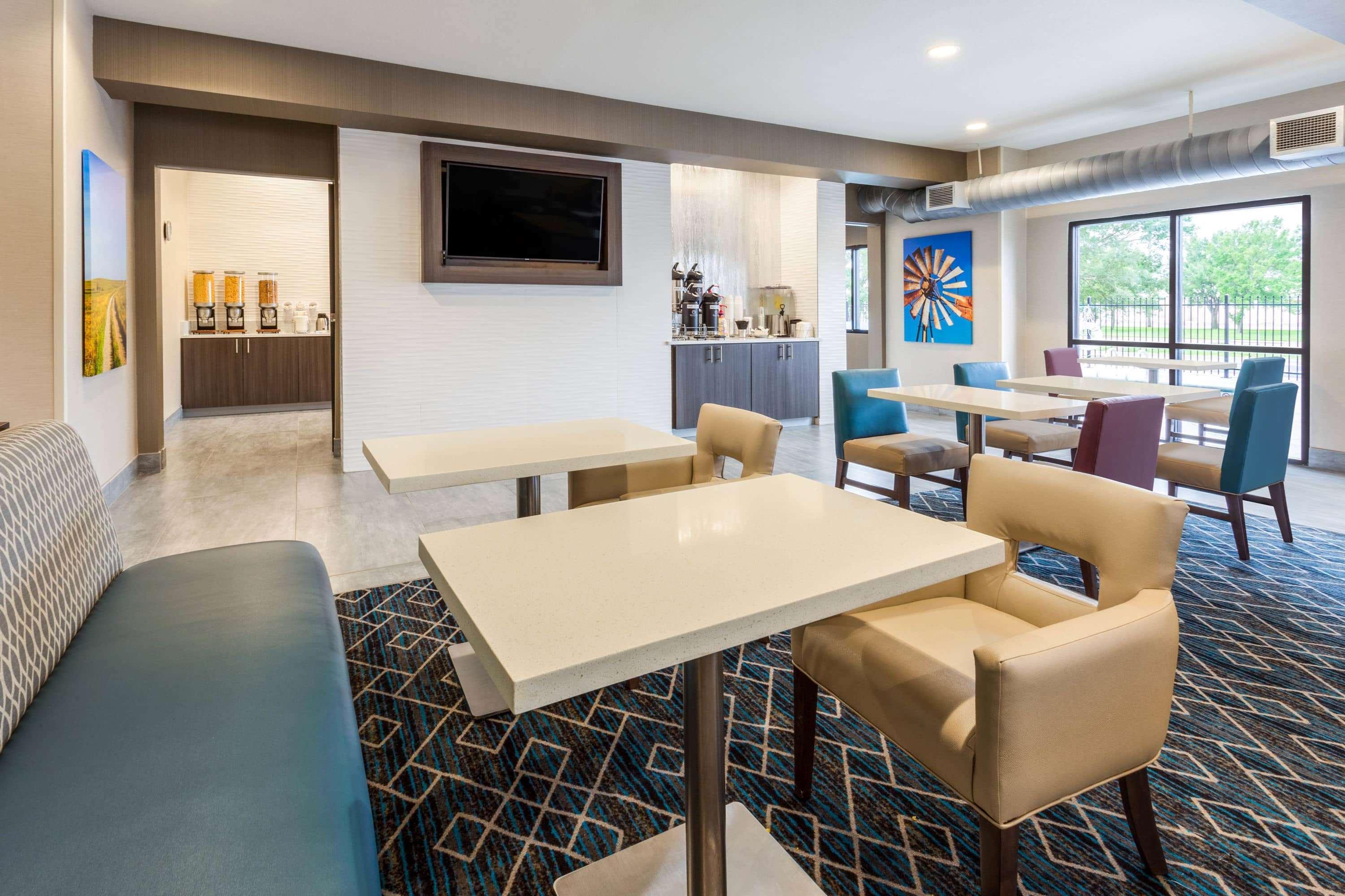 La Quinta By Wyndham Wichita Airport Exterior foto