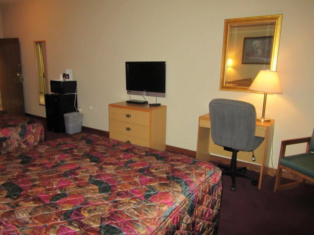 La Quinta By Wyndham Wichita Airport Exterior foto